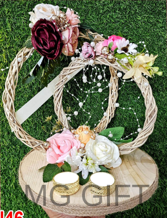 Bohemian Wood Base Ring Tray with Pearls & Dried Flowers