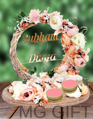 Luxury Pink & Red Rose Ring Display with Golden Accent