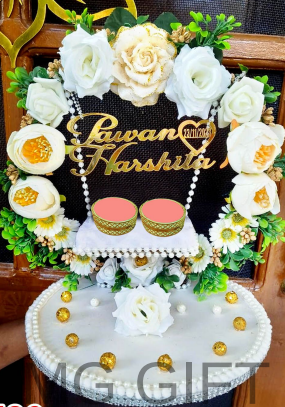 Luxury Pink & White Rose Ring Display with Golden Accent