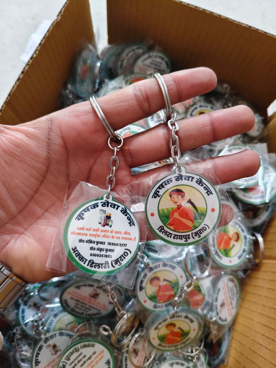 Custom Acrylic Promotional Keychains – Durable, Vibrant & Personalized Business Tags